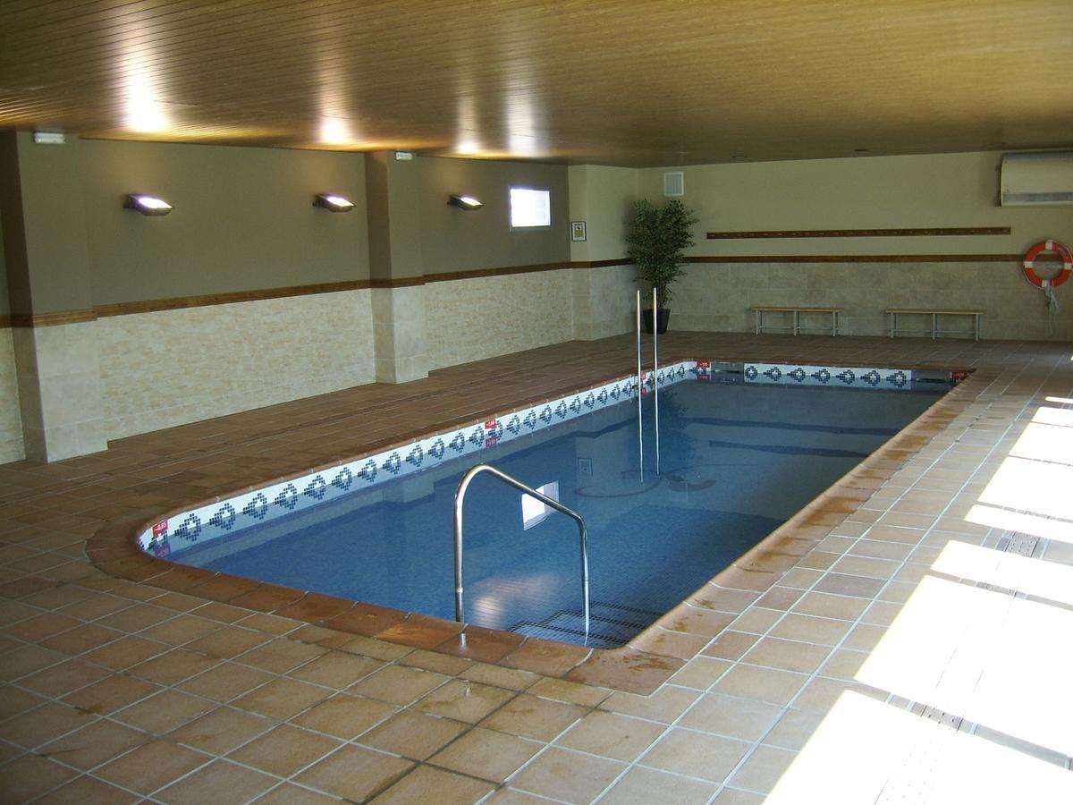 La Noguera Camping Sant Llorenç de Montgai Exterior foto