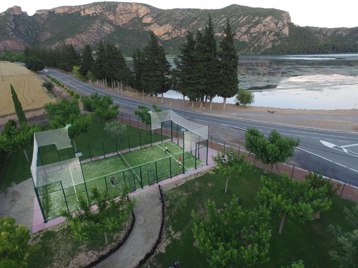 La Noguera Camping Sant Llorenç de Montgai Exterior foto